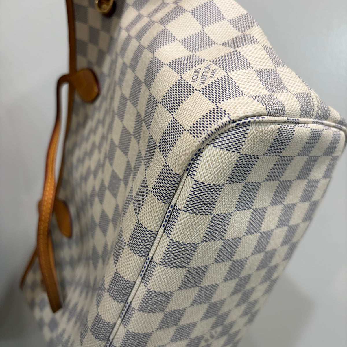 LOUIS VUITTON Damier Azur Neverfull MM