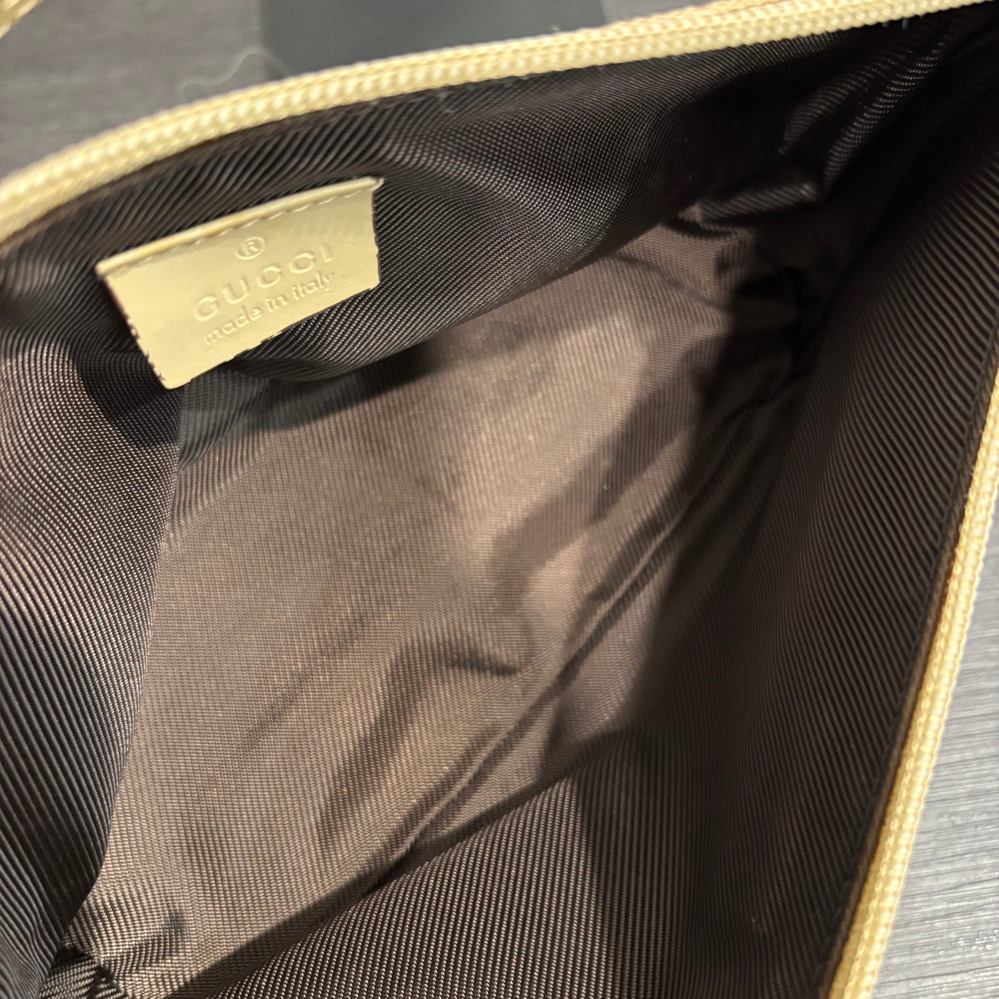 1107 GUCCI Light Brown Pochette