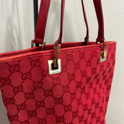 1056 GUCCI Canvas Bucket Tote