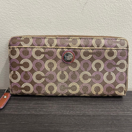 CLEARANCE COACH Wallet