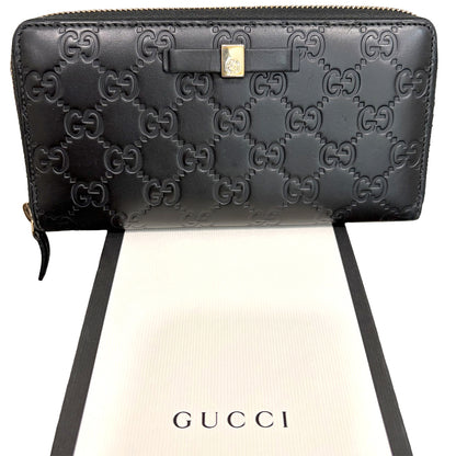 #3233 GUCCI Black Zip Wallet