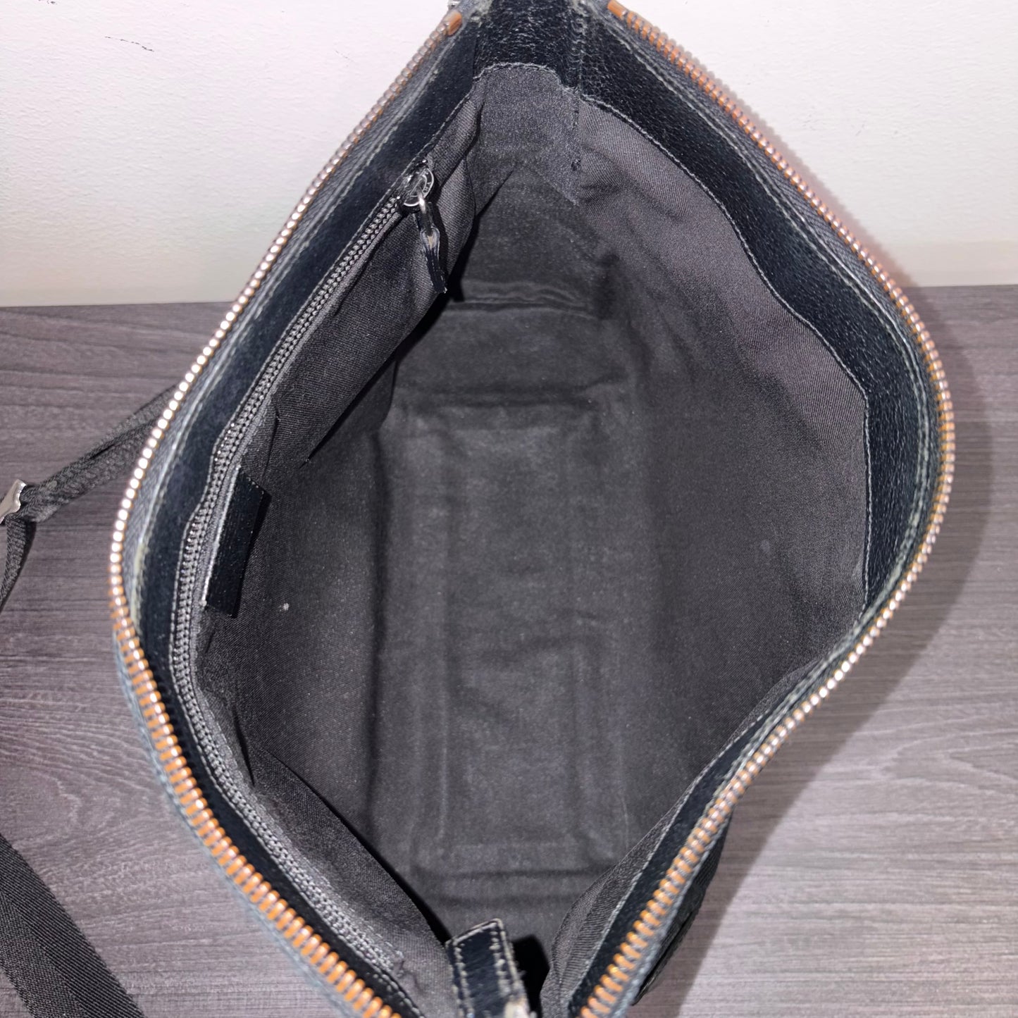 #3231 GUCCI Black Canvas Shoulder Bag
