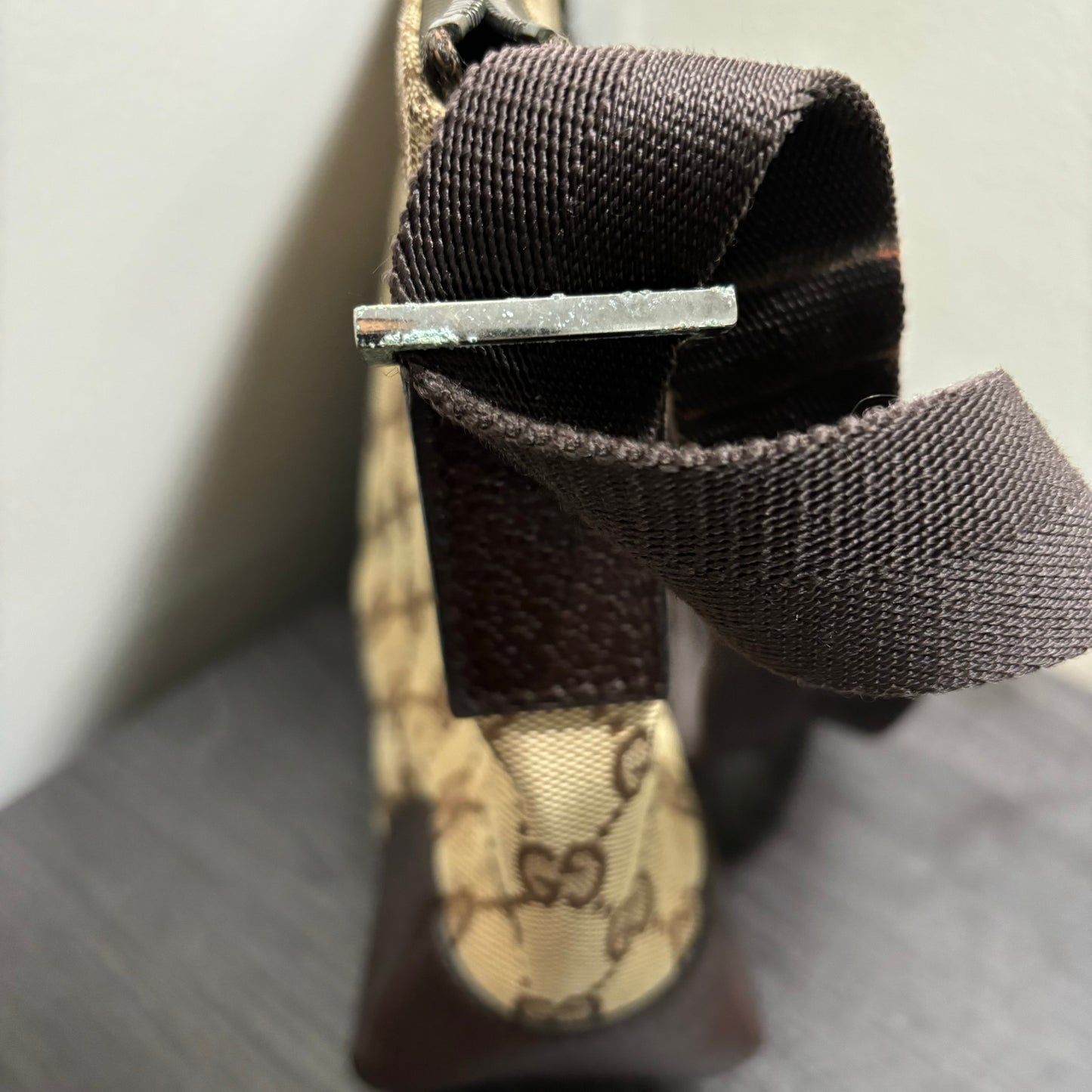 #240 Gucci Crossbody