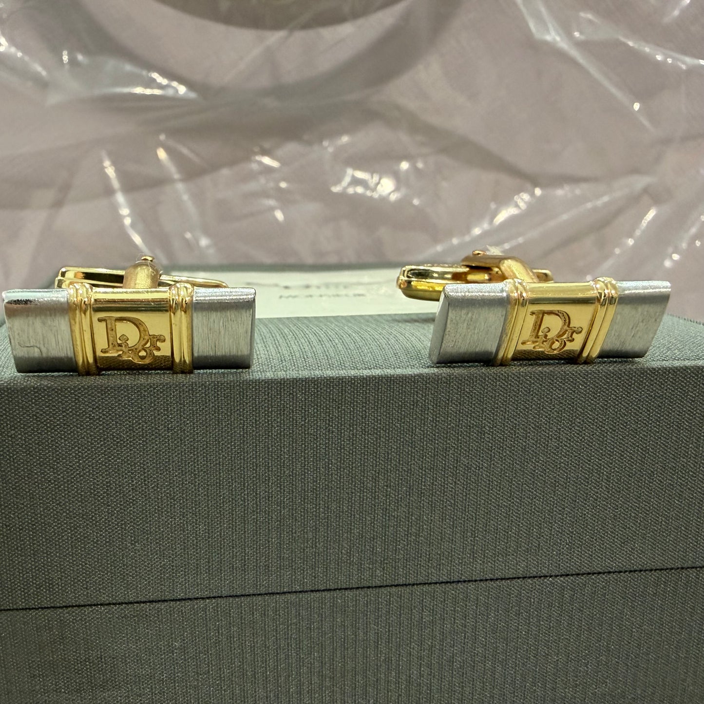 8810 CHRISTIAN DIOR Cufflinks & Tie Clip Set