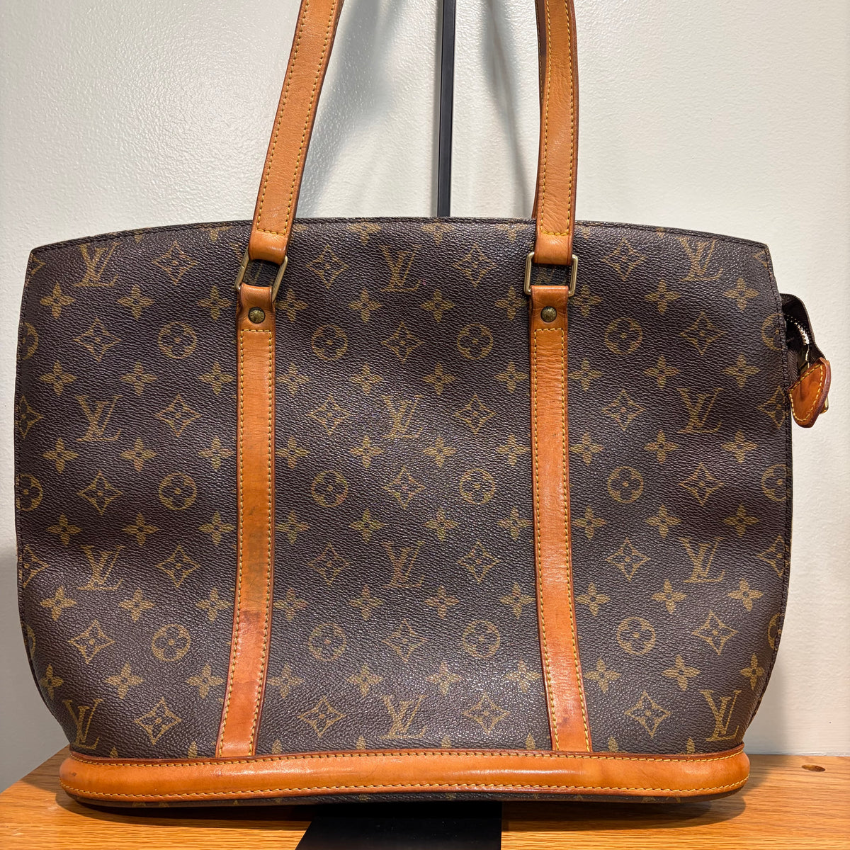 #109 LOUIS VUITTON Babylone Tote