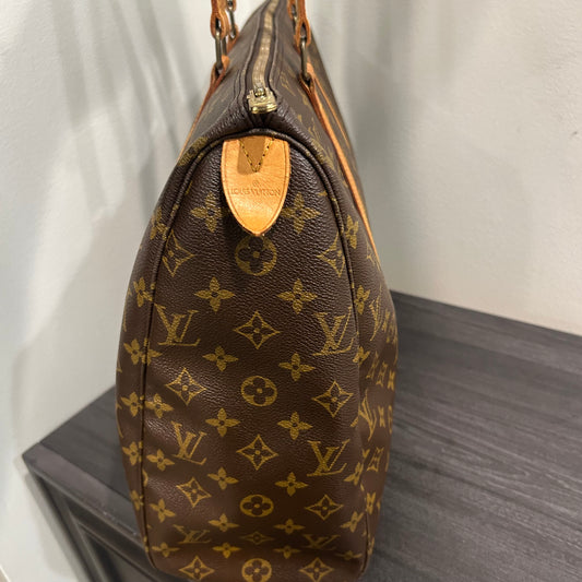 #205 LOUIS VUITTON Flannery 45