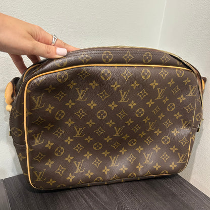 #203 LOUIS VUITTON Reporter GM