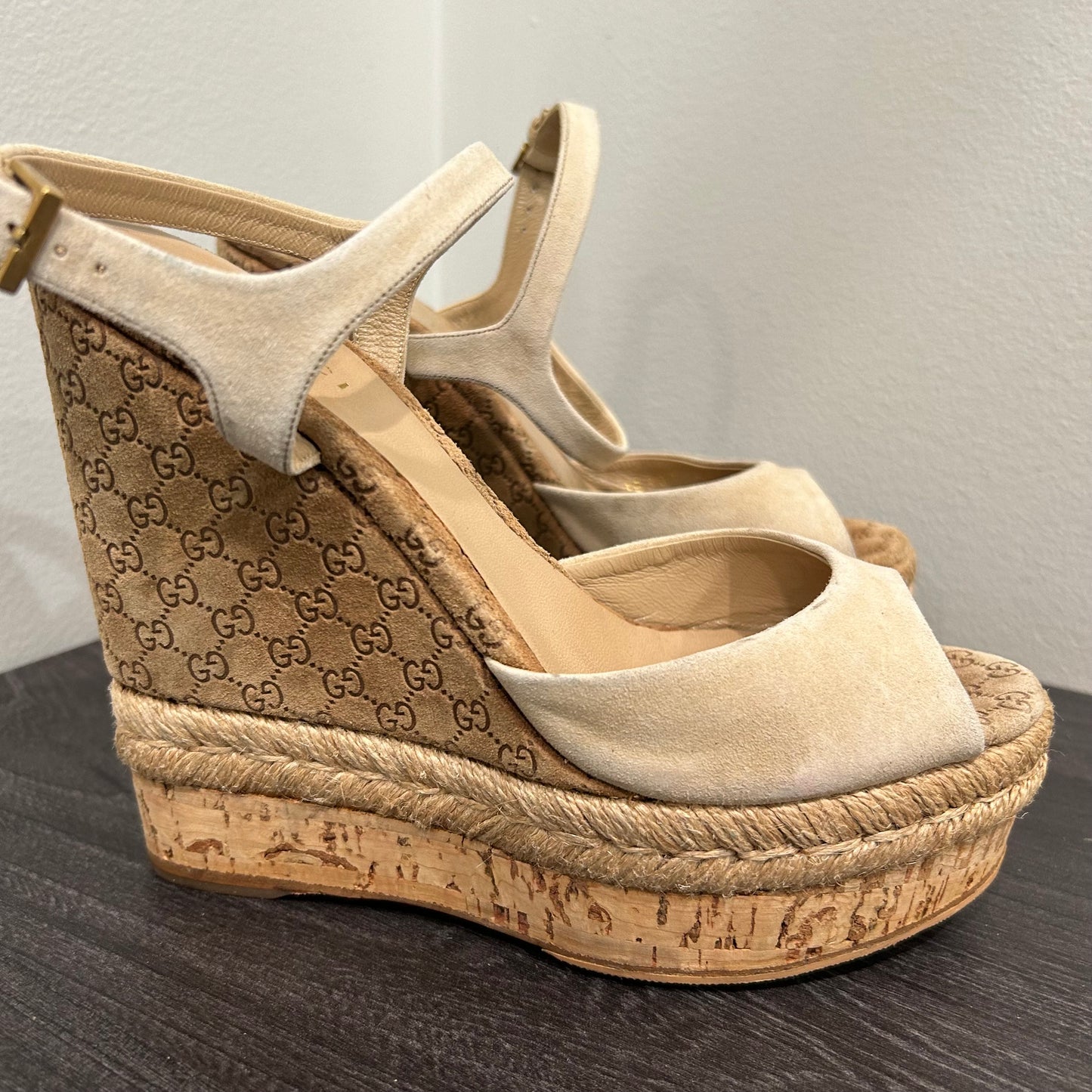 CLEARANCE Gucci Wedges size 34