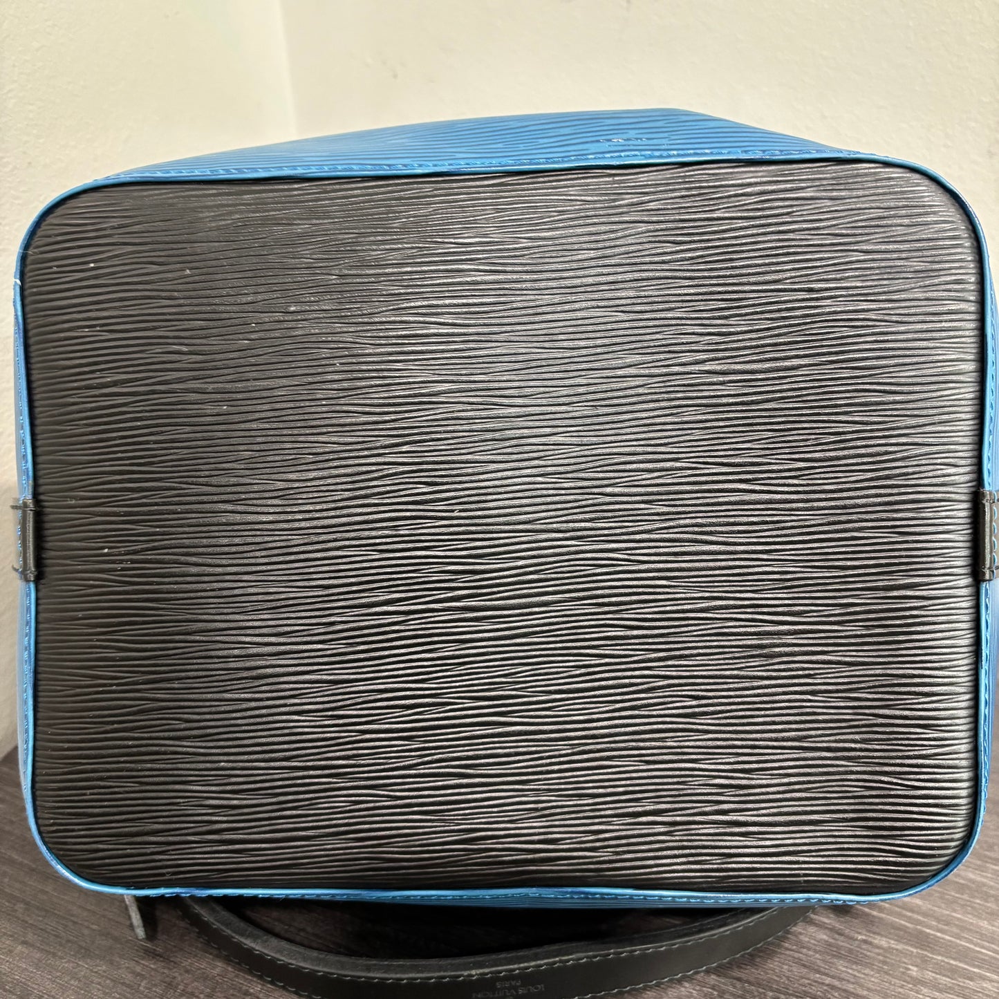 CLEARANCE #353 LOUIS VUITTON Epi Petit Noe