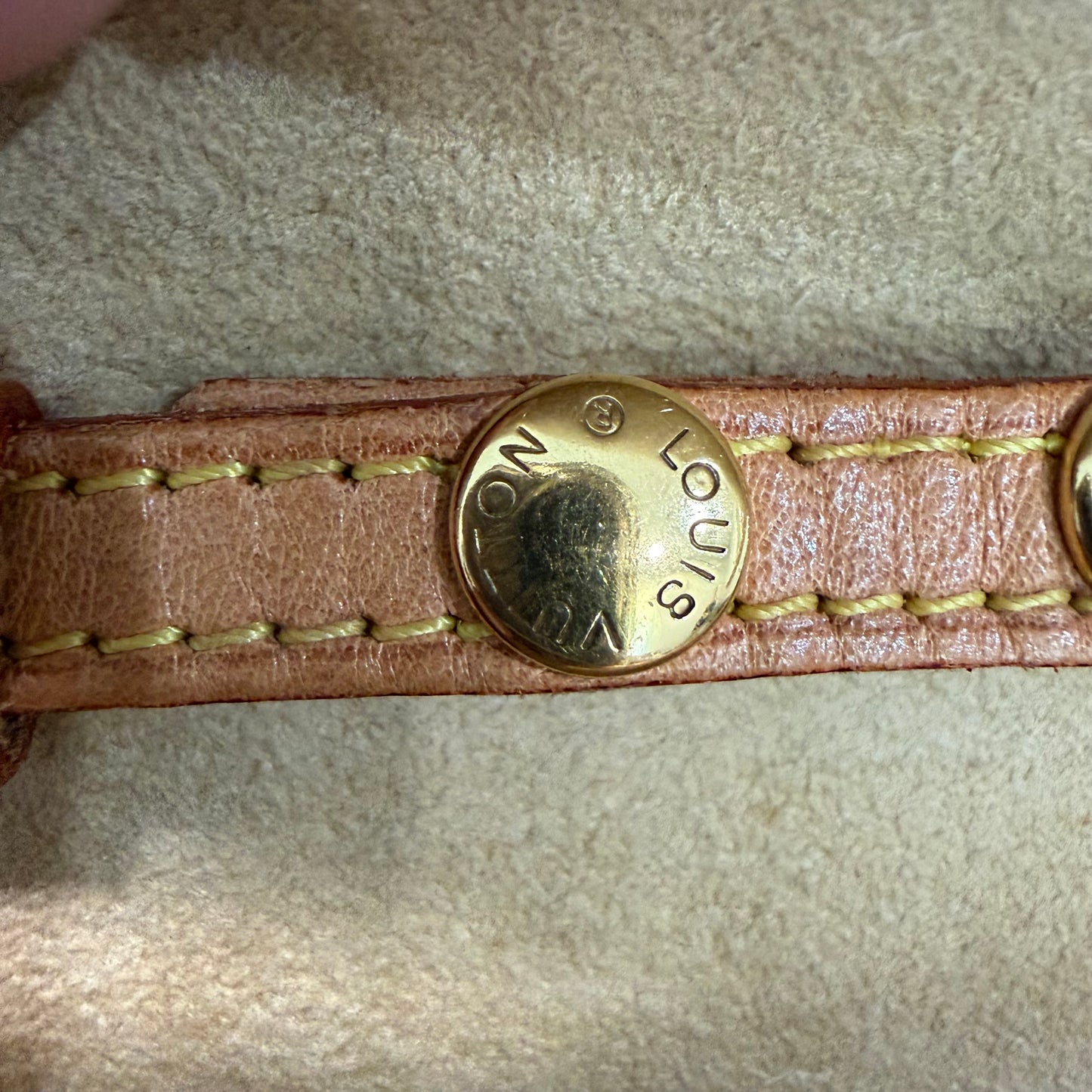 #1109 LOUIS VUITTON Twin Pochette GM