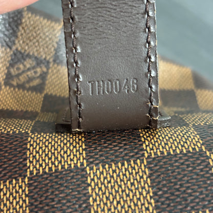 8882 LOUIS VUITTON Damier Broadway Shoulder Bag