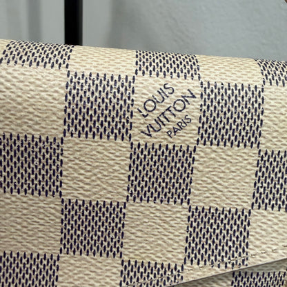 BF-02 LOUIS VUITTON Damier Azur Wallet