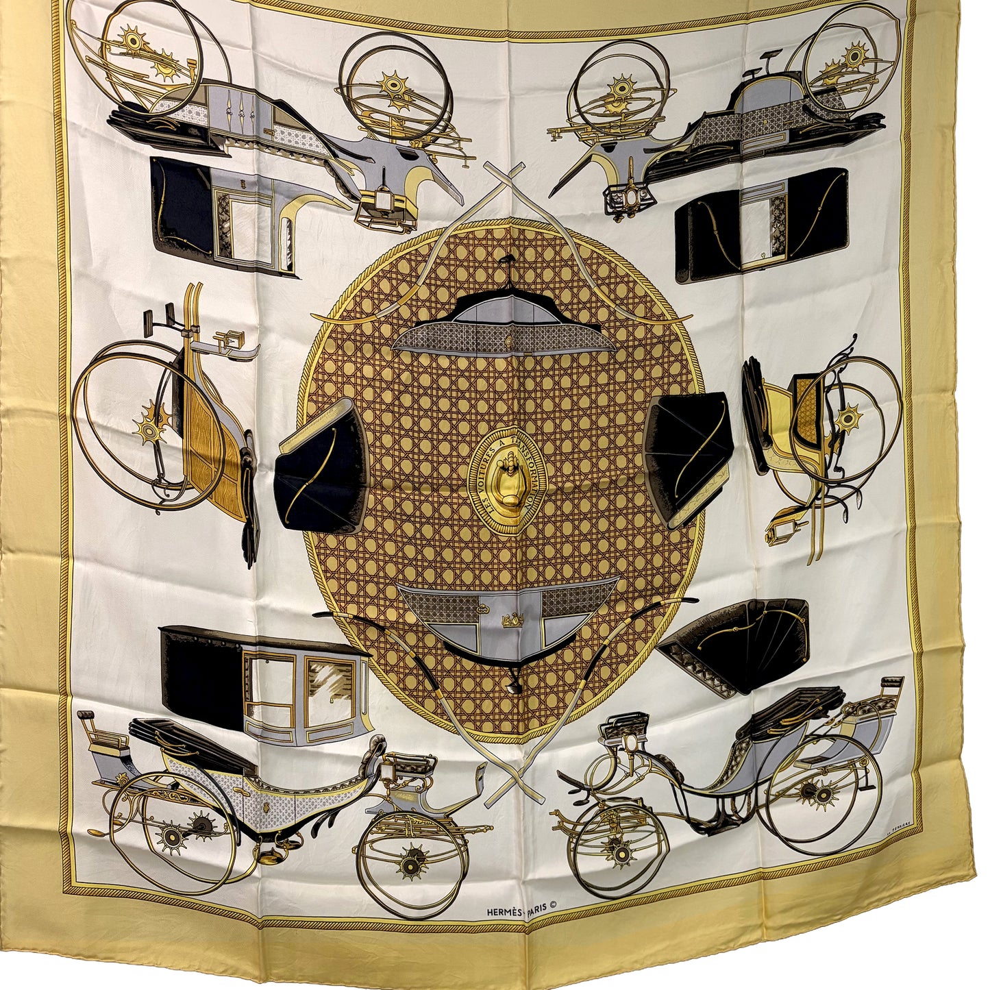 #8233 HERMES 90cm Silk Scarf