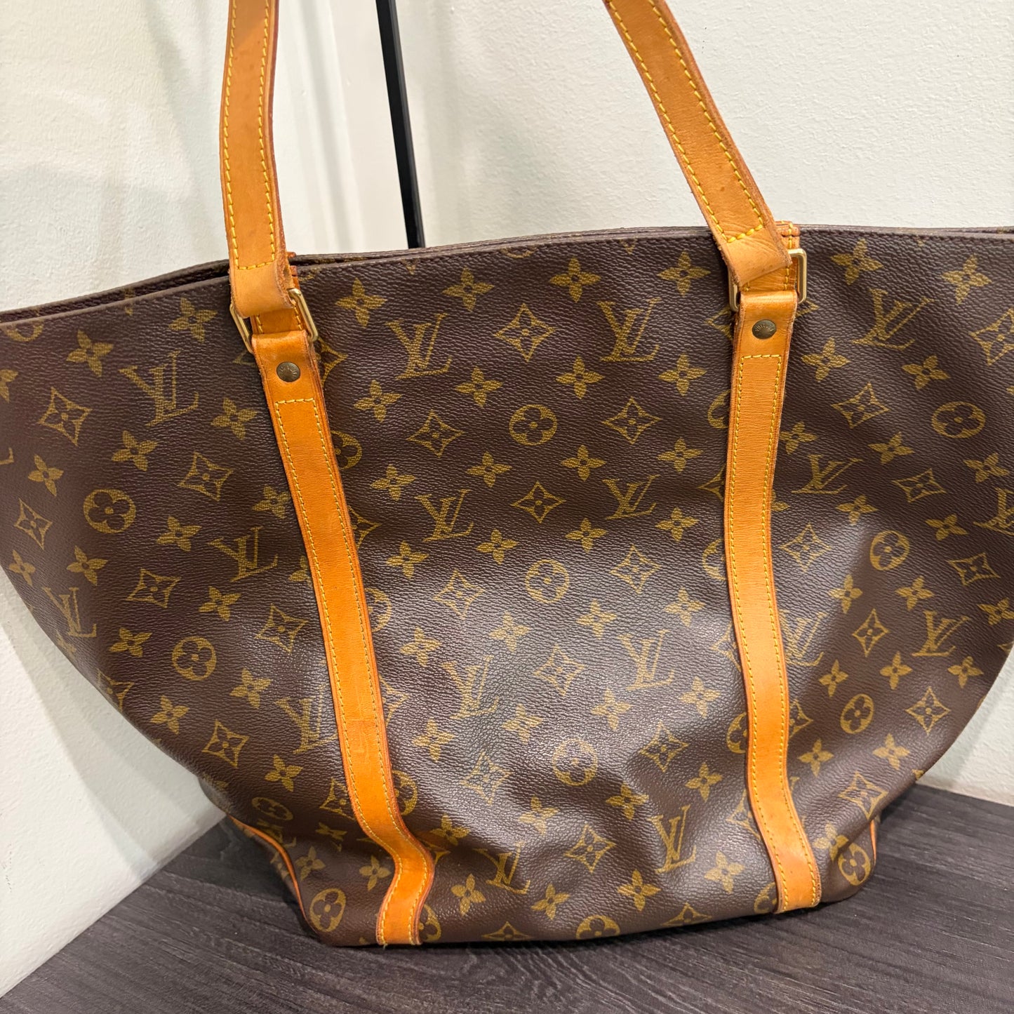 #1111 LOUIS VUITTON Sac Shopping Tote