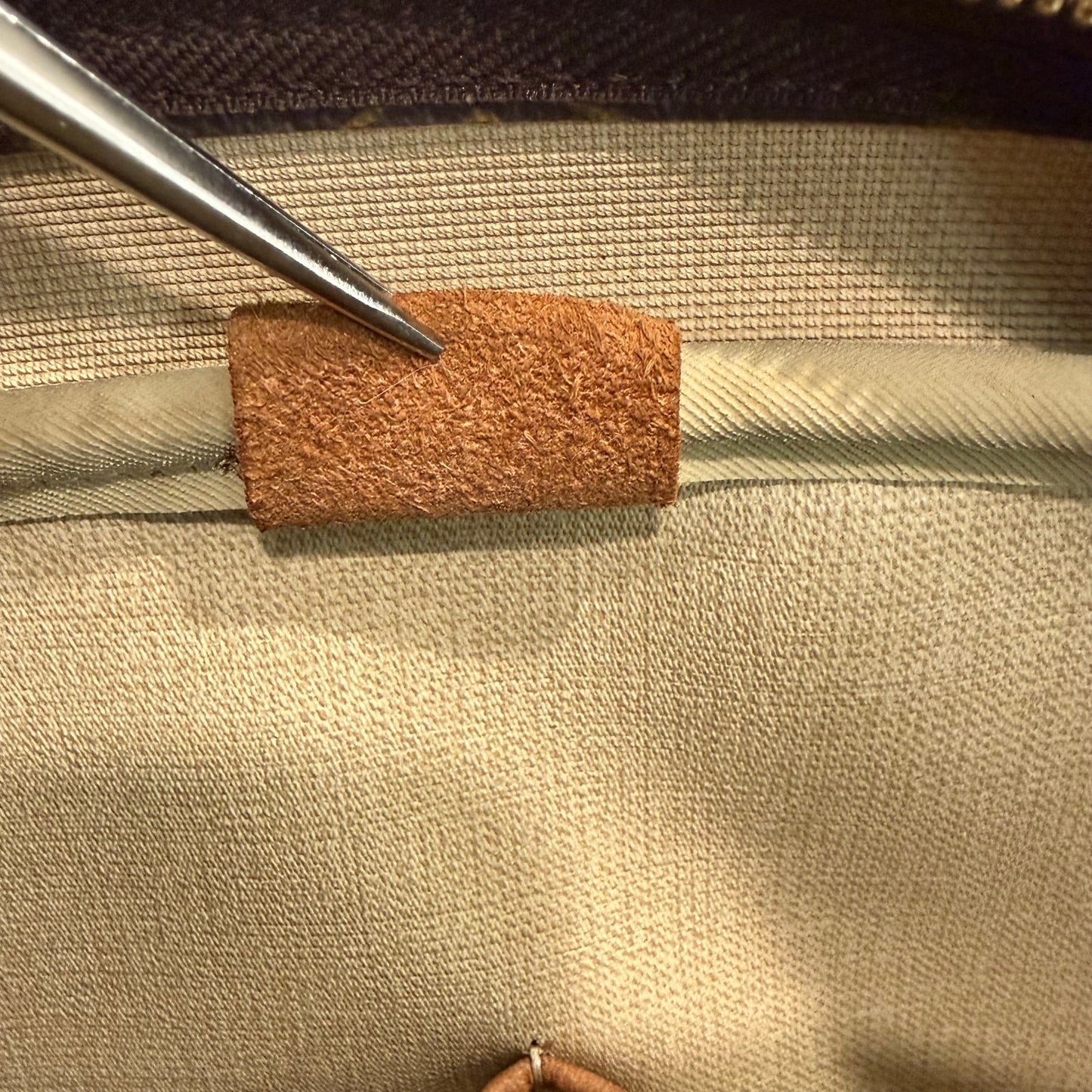 #9114 LOUIS VUITTON Deauville