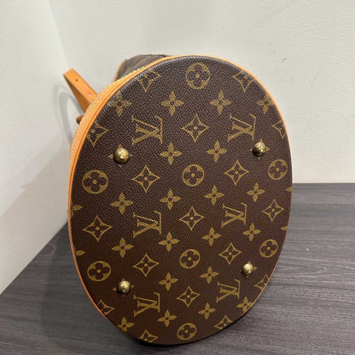 #318 LOUIS VUITTON Bucket GM