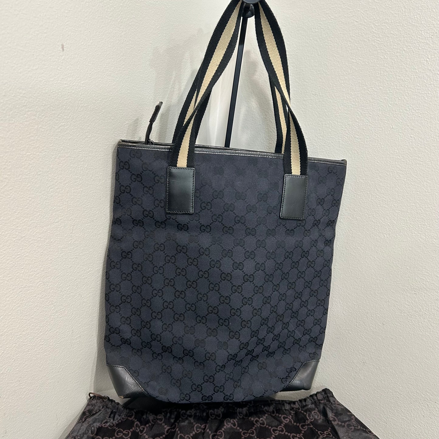 1001 GUCCI Navy Tote