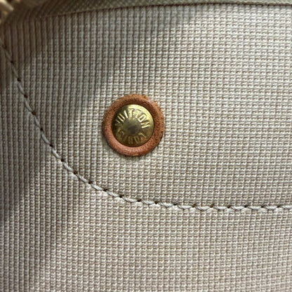 8913 LOUIS VUITTON Monogram Excursion