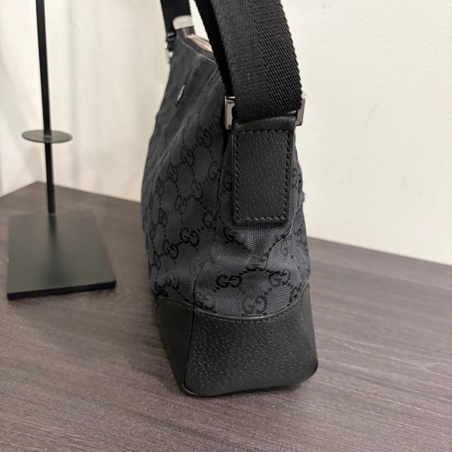#3231 GUCCI Black Canvas Shoulder Bag