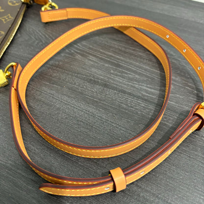 #314 LOUIS VUITTON Mini Pochette