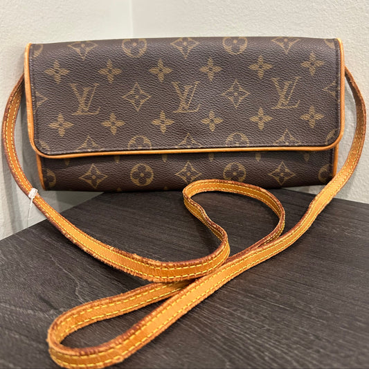 CLEARANCE #201 LOUIS VUITTON Twin Pouchette GM Crossbody