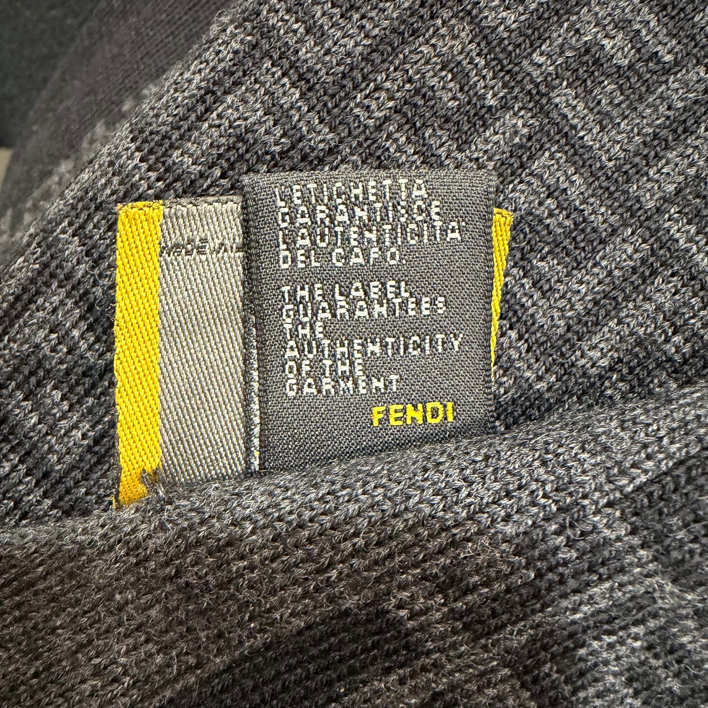 8834 FENDI Black Scarf