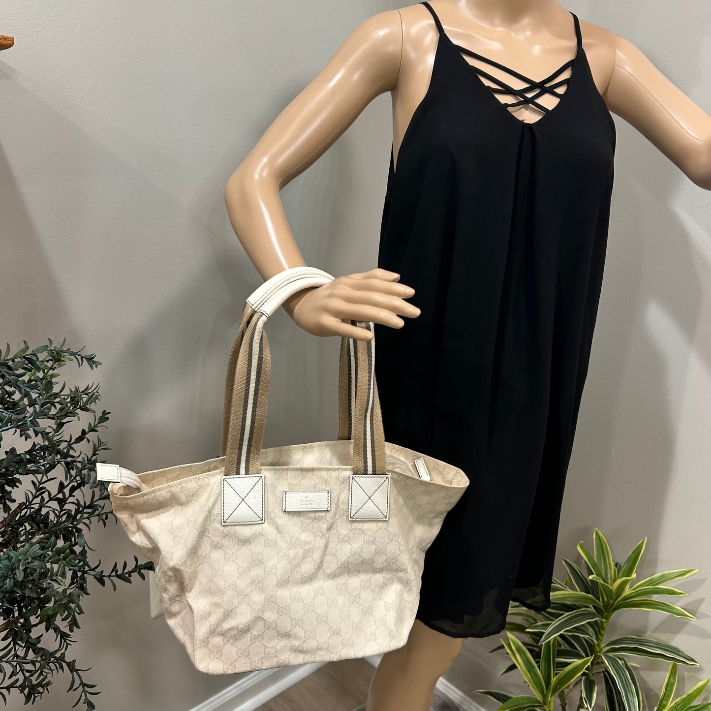 1010 GUCCI Tote