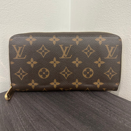 SOLD! Louis Vuitton Monogram Zippy Wallet