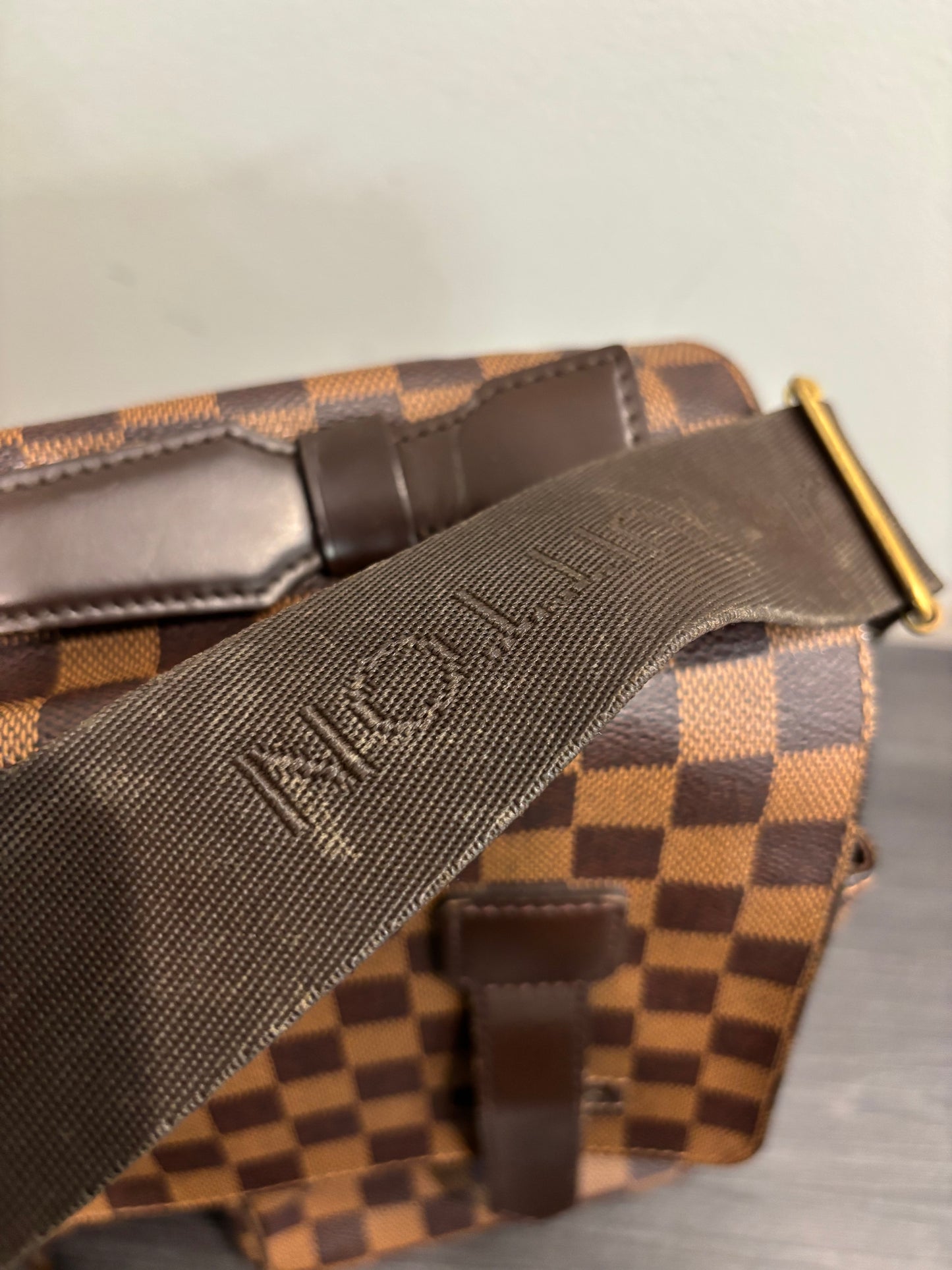 8882 LOUIS VUITTON Damier Broadway Shoulder Bag