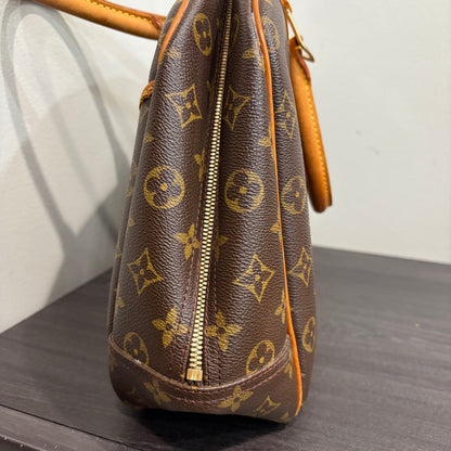 #8258 LOUIS VUITTON Deauville