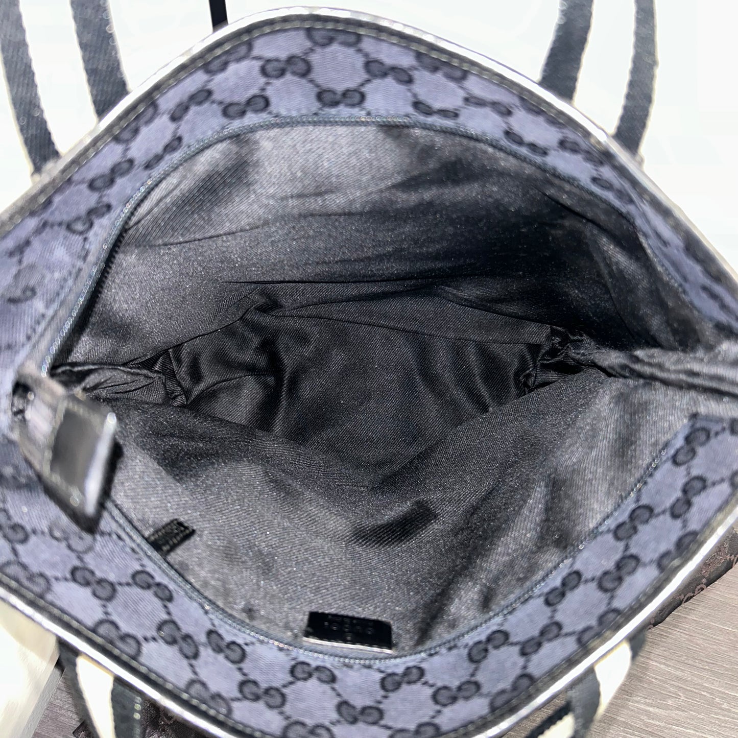 1001 GUCCI Navy Tote