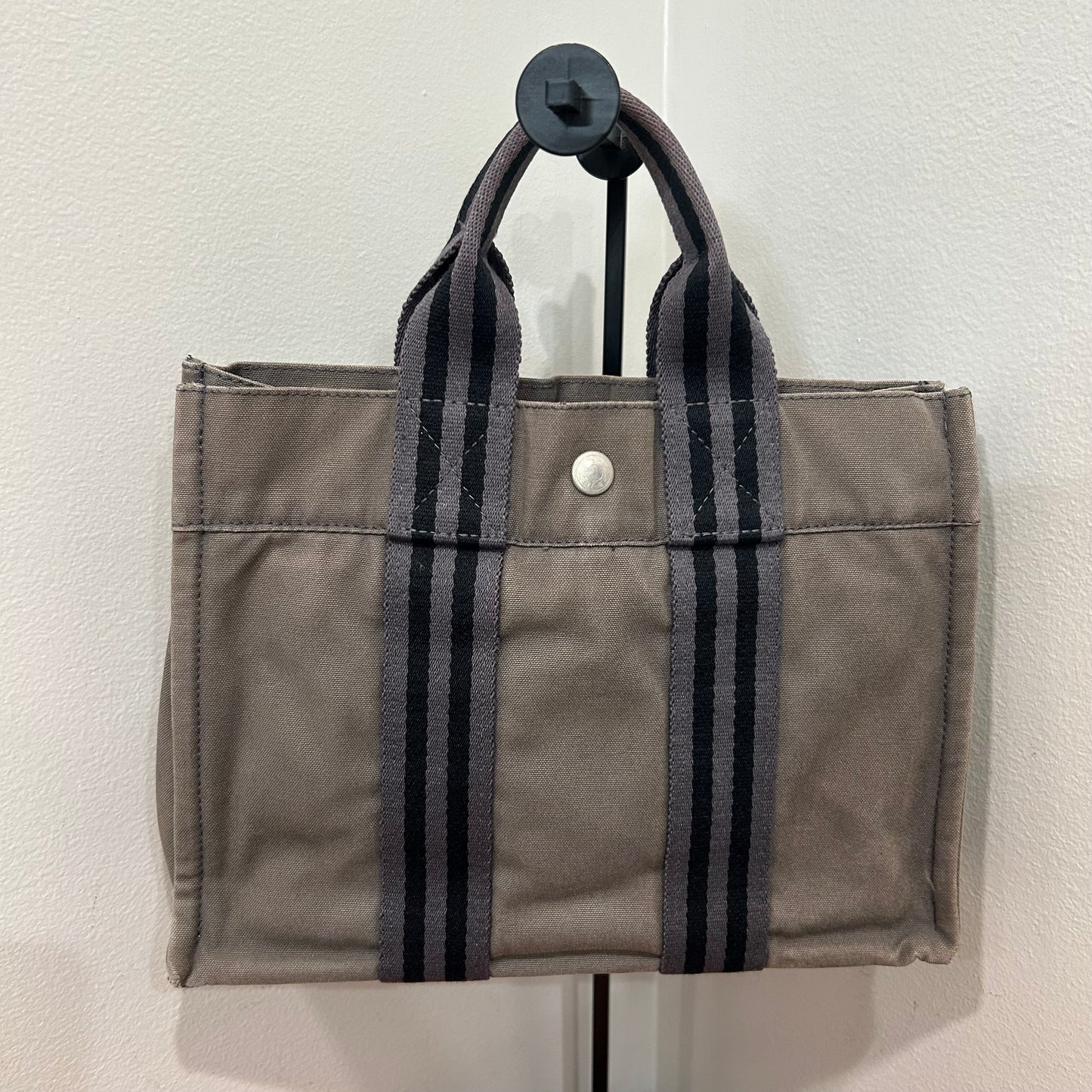 1076 HERMÈS PM Tote Grey