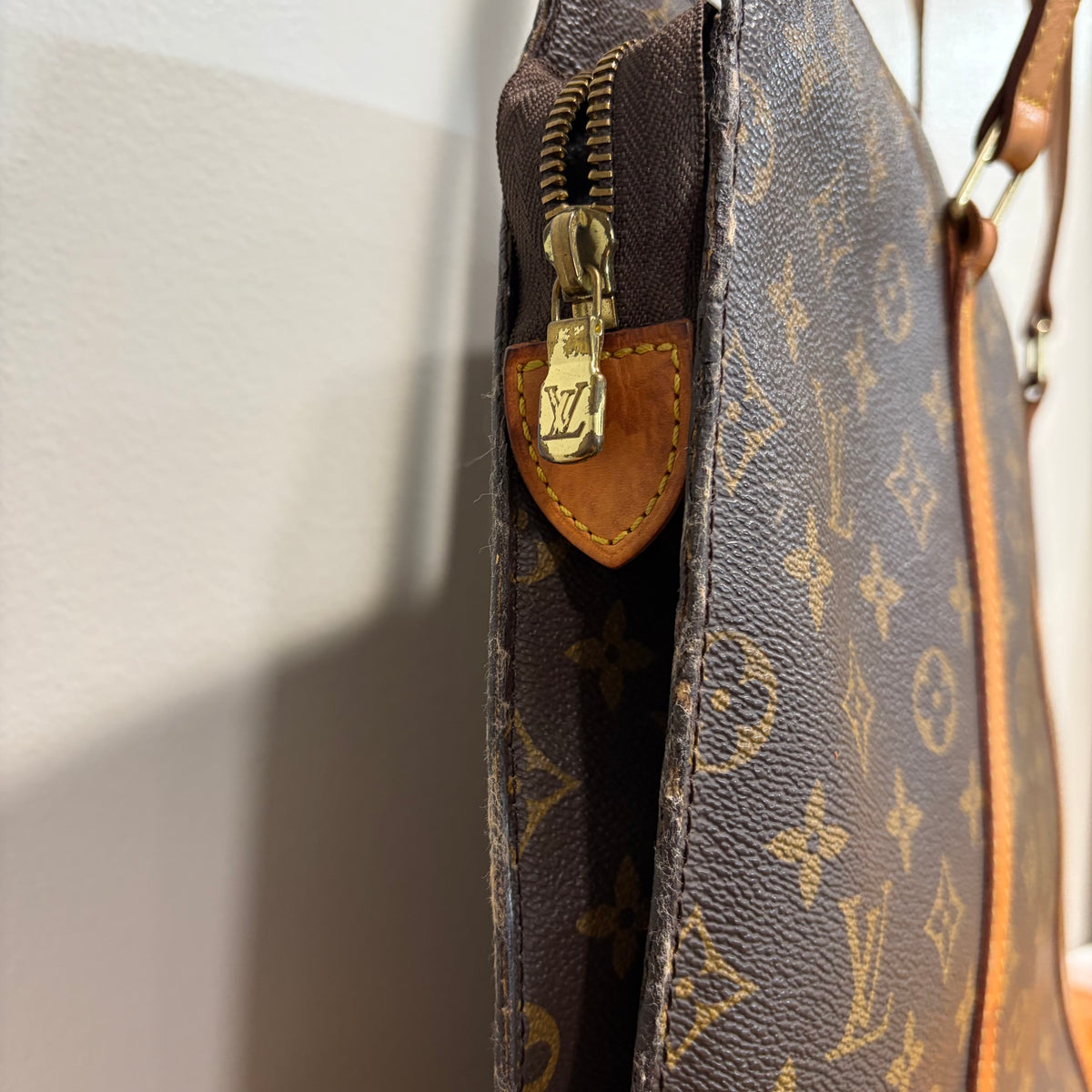 #109 LOUIS VUITTON Babylone Tote