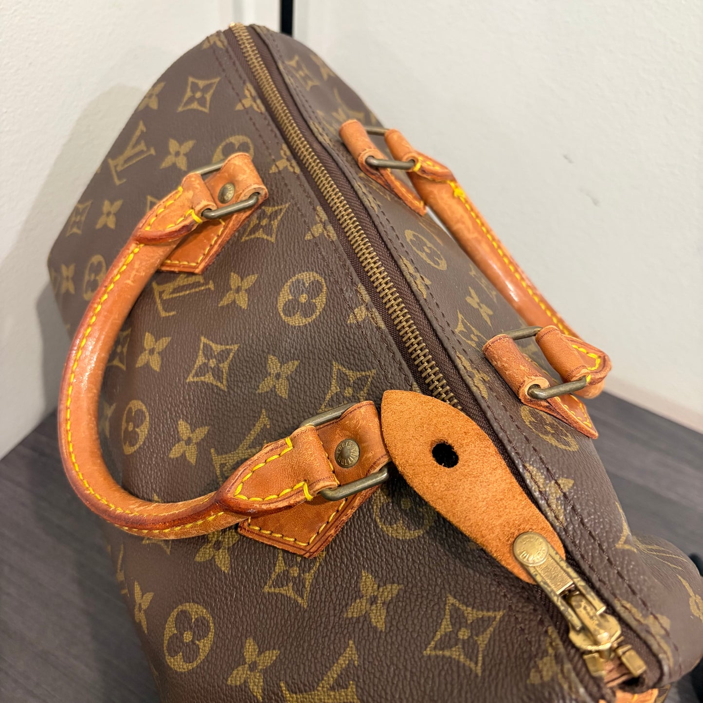 #8231 LOUIS VUITTON Speedy 30