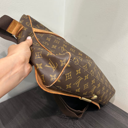 CLEARANCE #272 LOUIS VUITTON Abbesses GM