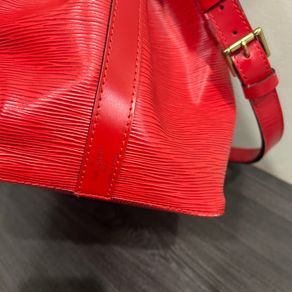#412 LOUIS VUITTON Epi Petit Noe