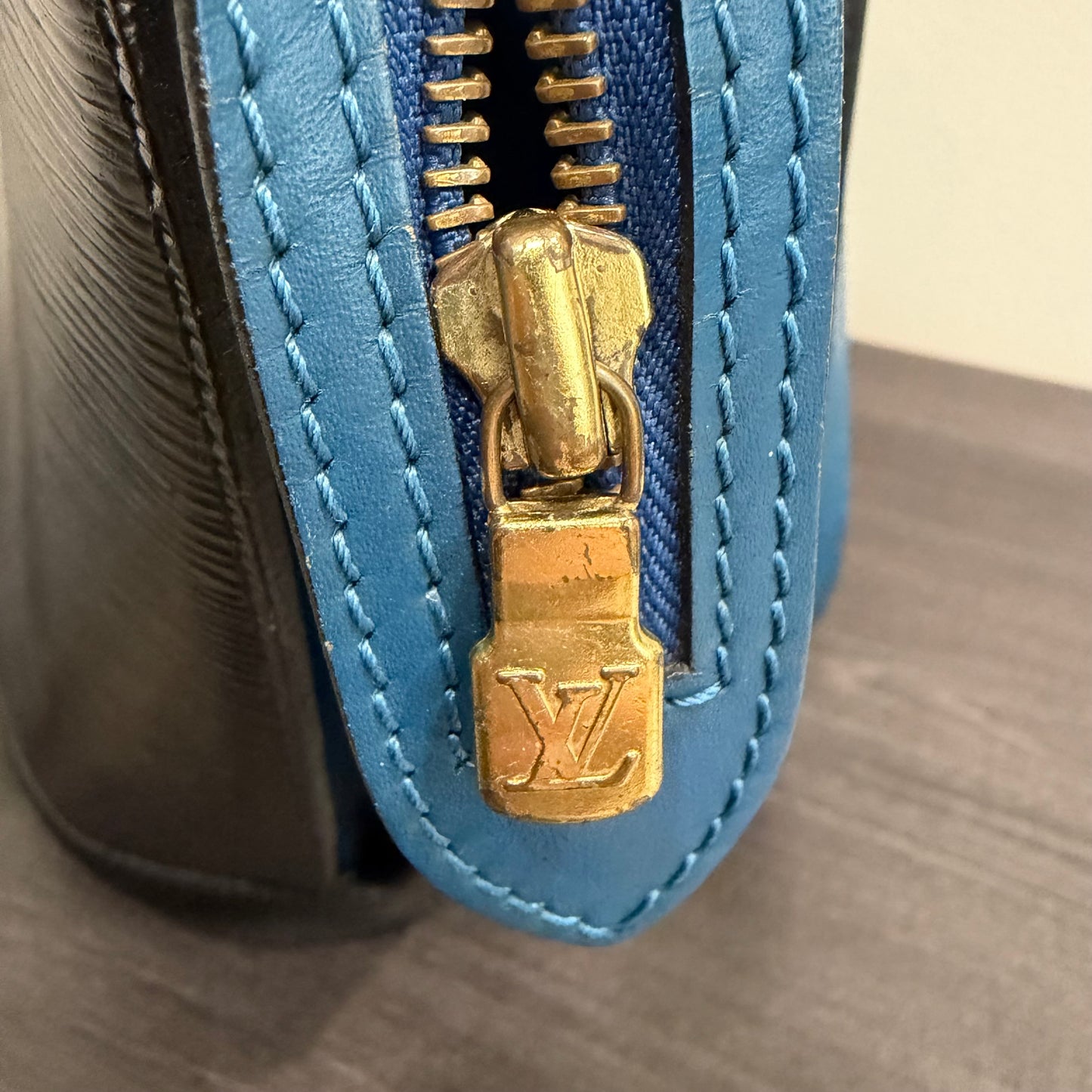 LOUIS VUITTON Saint Jacques GM
