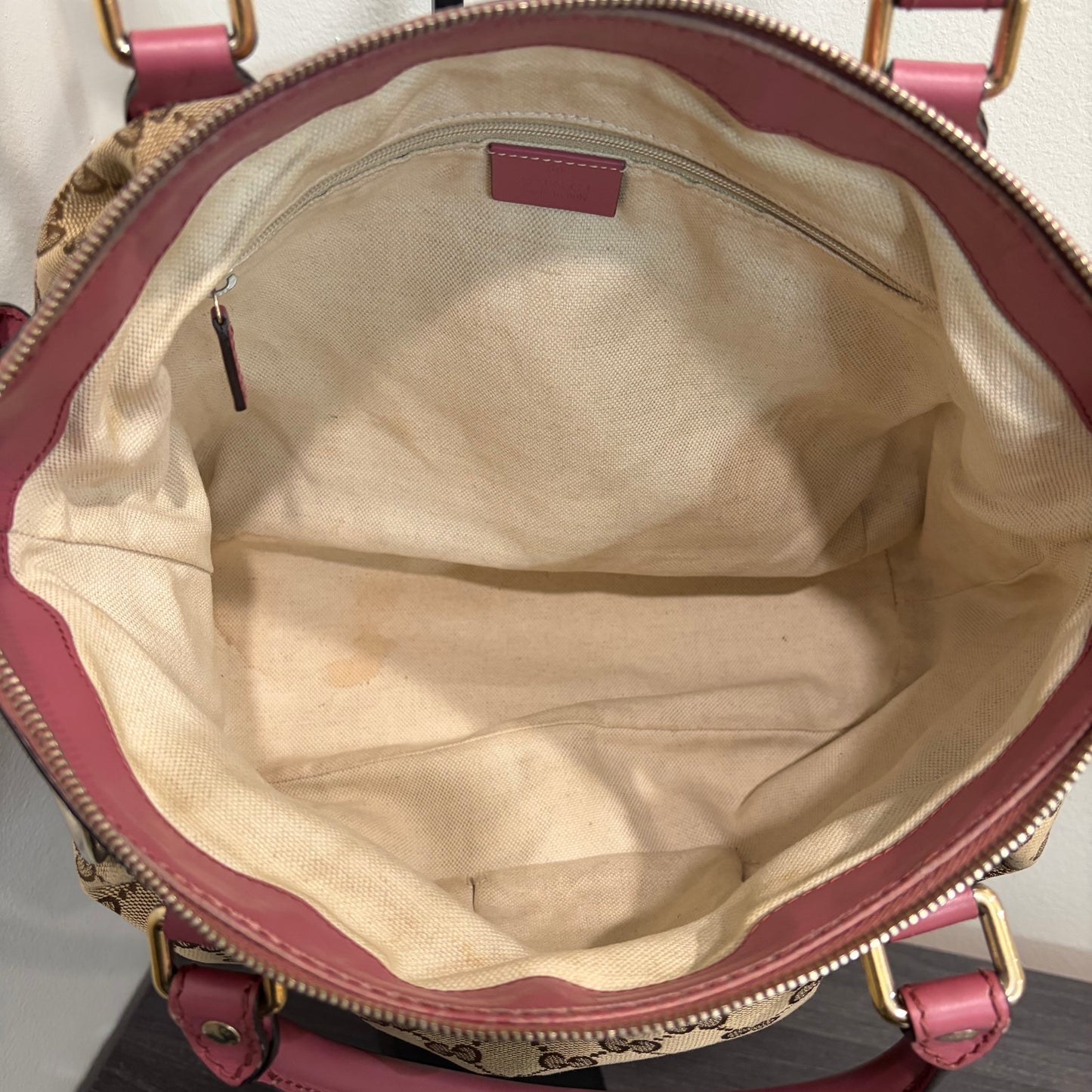 #9108 GUCCI Beige Canvas Sukey Bag