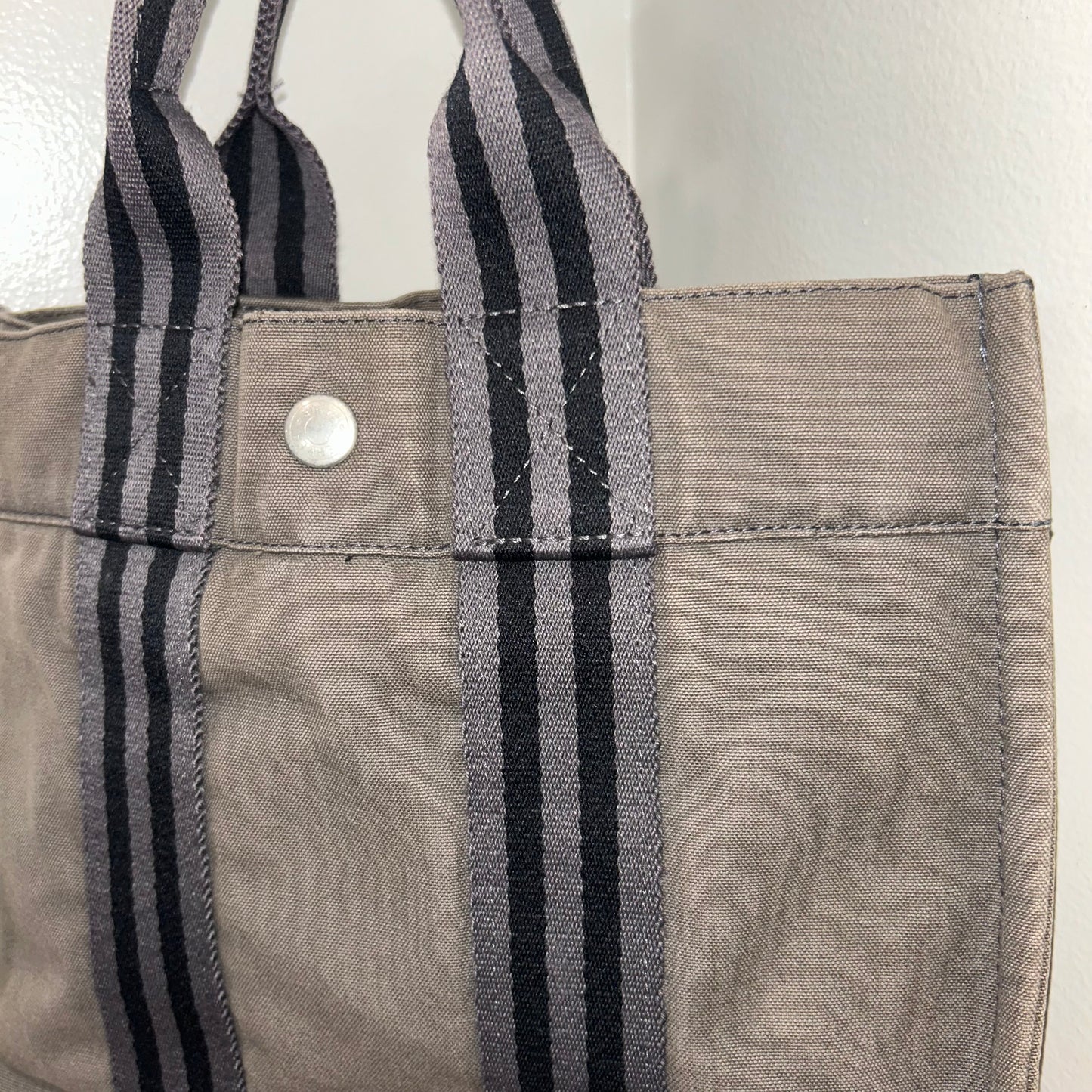 1076 HERMÈS PM Tote Grey