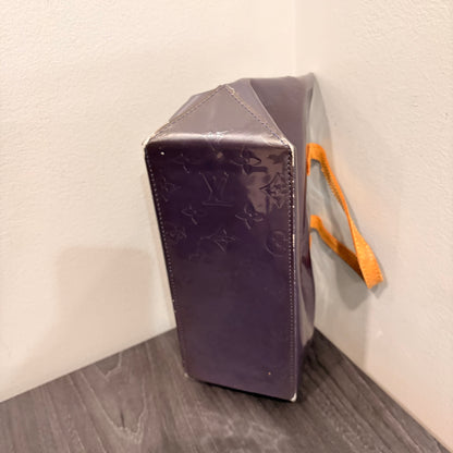 #8201 LOUIS VUITTON Purple Vernis Reade PM