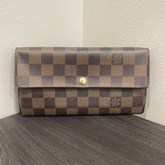 SOLD! Louis Vuitton Damier Wallet