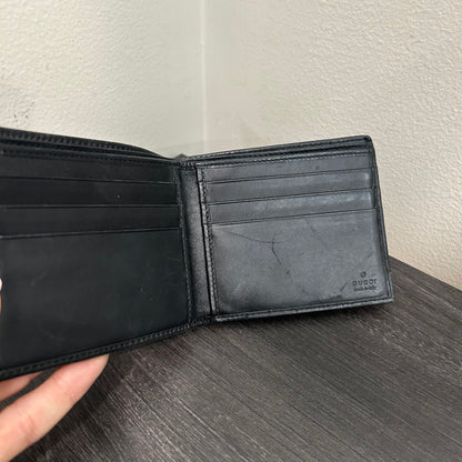 #196 GUCCI Canvas Men’s Wallet