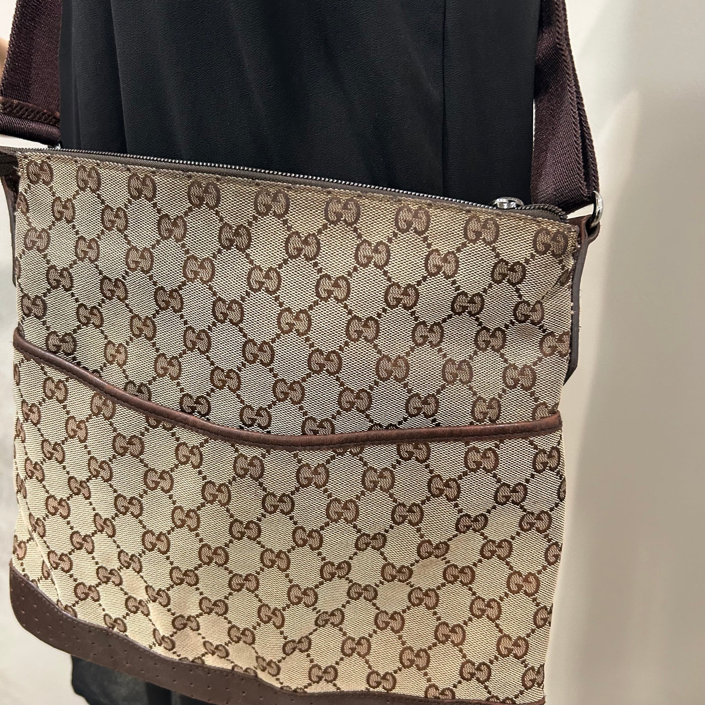 1013 GUCCI Messenger