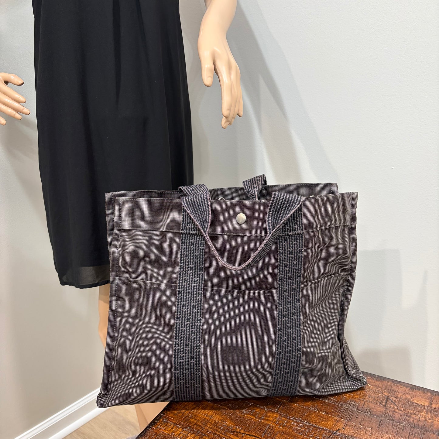 #3220 HERMES TOTE MYSTERY BUNDLE (3 or more items)
