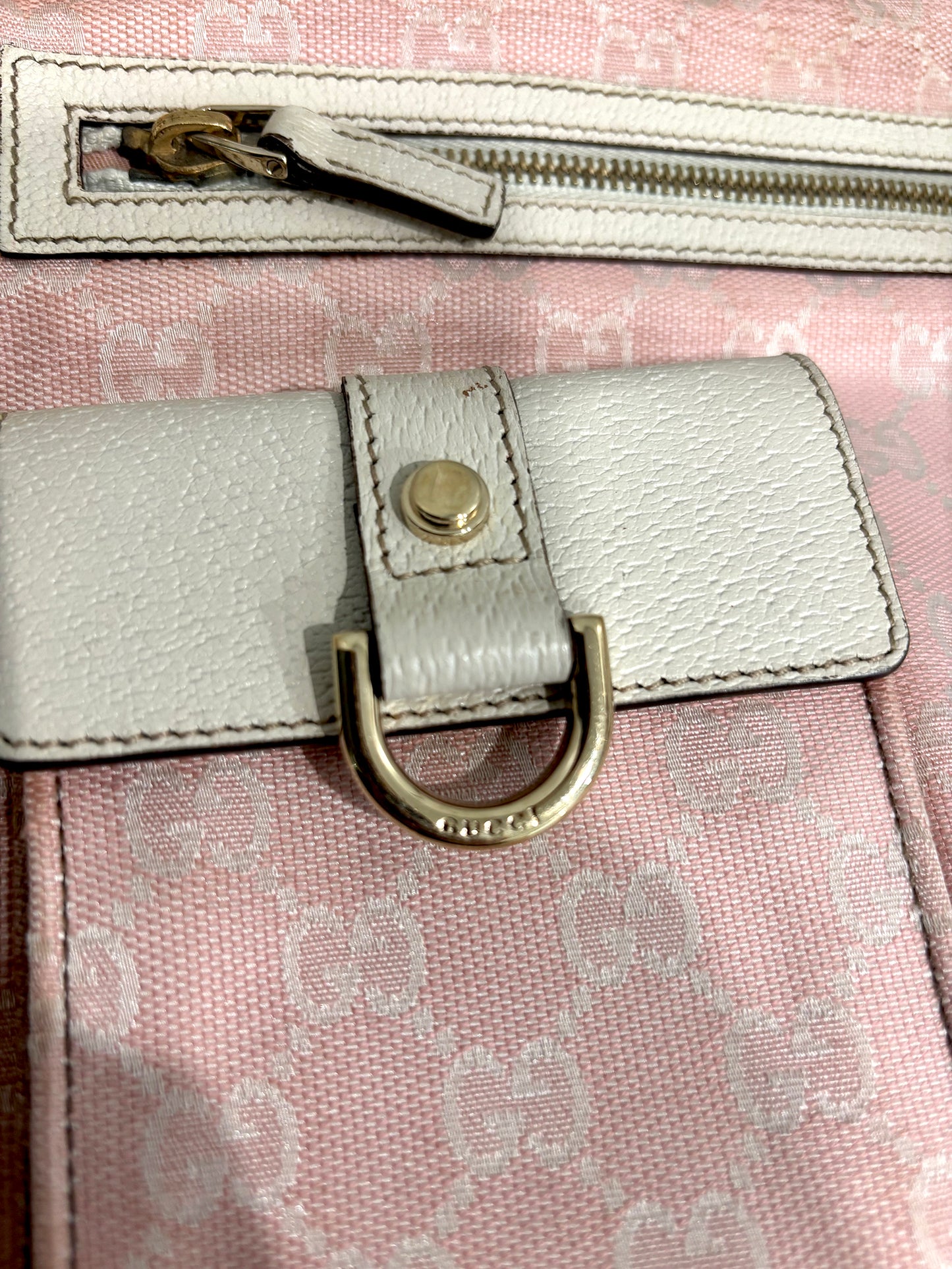 #1128 GUCCI GG Pink Canvas Abbey Pocket Shoulder Tote