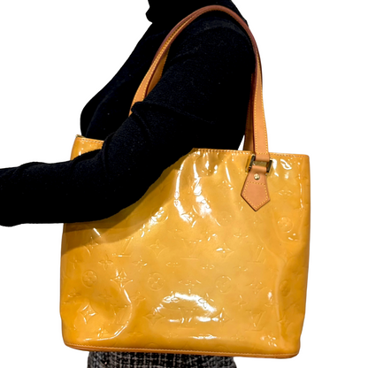 8856 LOUIS VUITTON Yellow Ombre Vernis Houston Tote