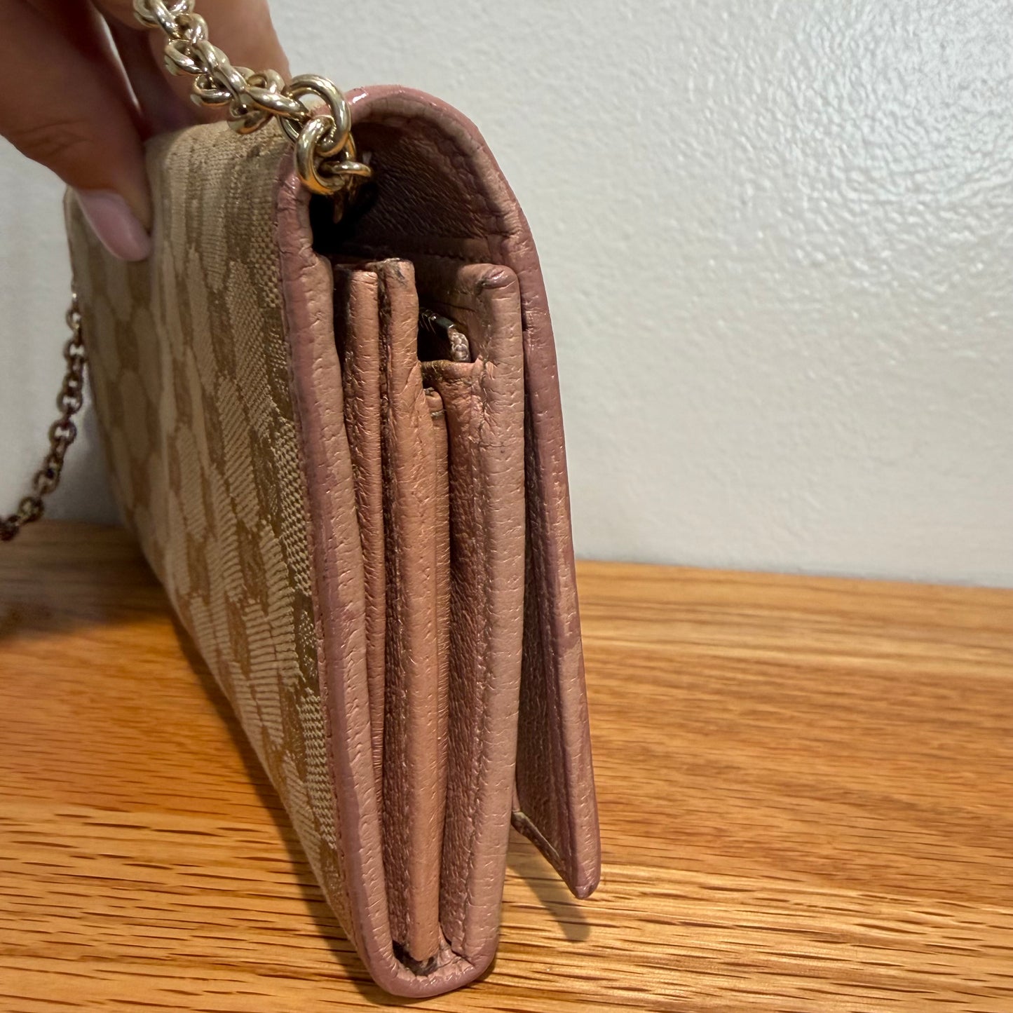 #3234 GUCCI Canvas Wallet on Chain