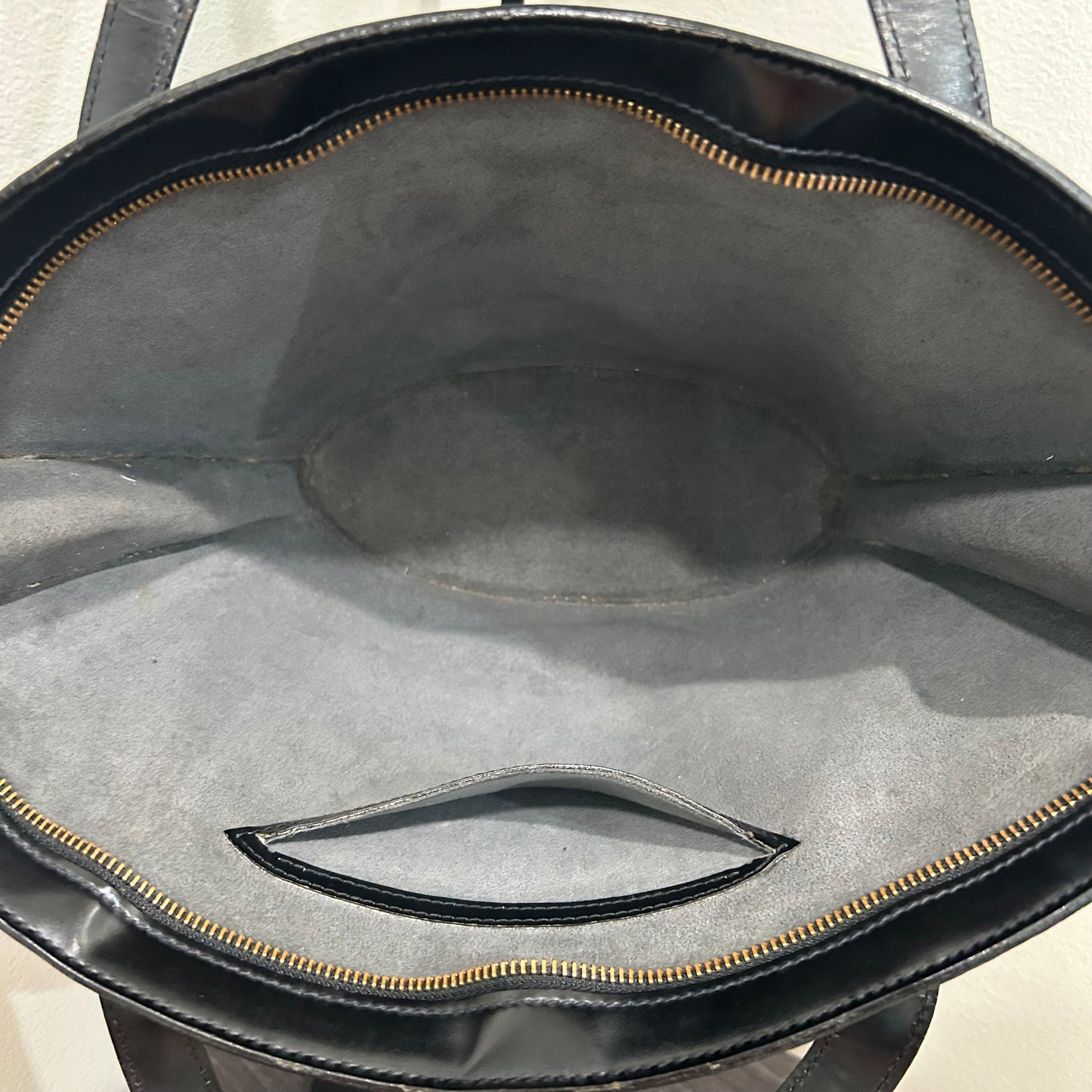 1079 LOUIS VUITTON Epi Saint Jacques PM