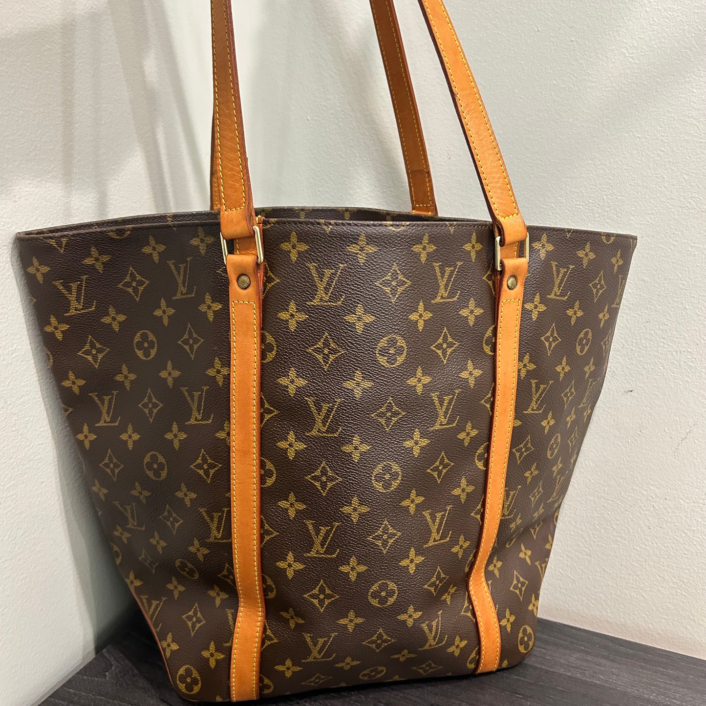 #308 LOUIS VUITTON Sac Shopping Tote