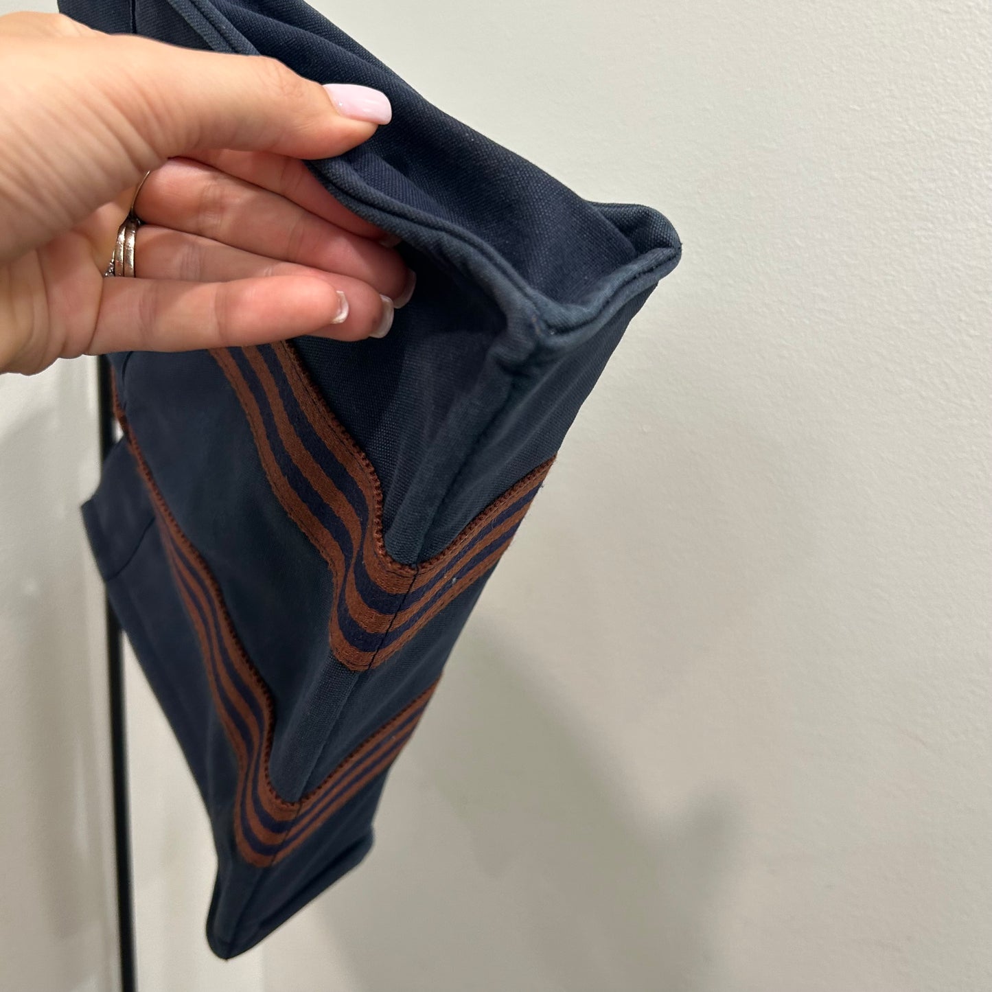 1068 HERMÈS Toile Fourre-Tout PM Tote Blue
